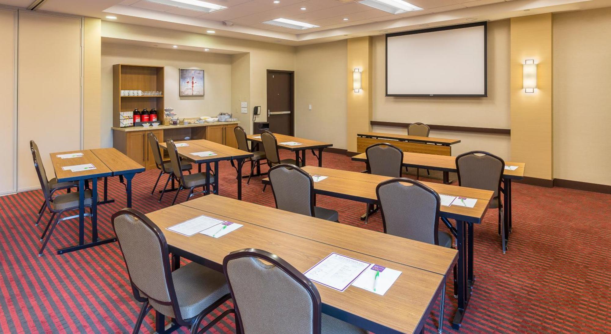 Hyatt Place Canton Lake Cable Екстер'єр фото
